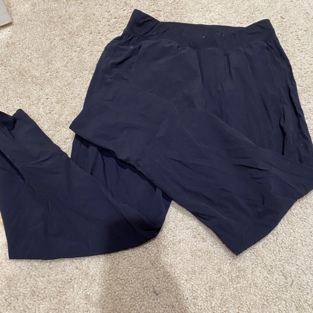 Lululemon black size M sweat legging joggers